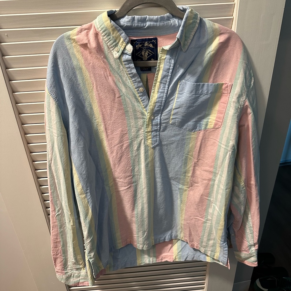 The Nutter pastel button pullover shirt